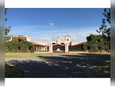 House · For sale · 5 bedrooms