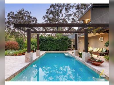 House · For sale · 5 bedrooms