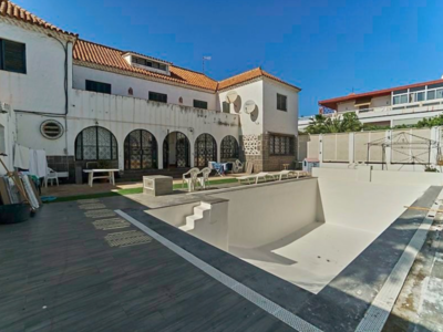 House · For sale · 9 bedrooms