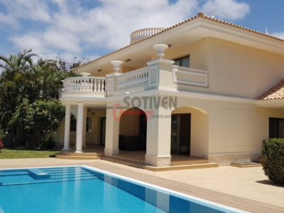 House · For sale · 4 bedrooms