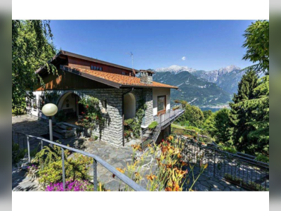 House · For sale · 5 bedrooms