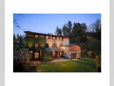 House · For sale · 4 bedrooms