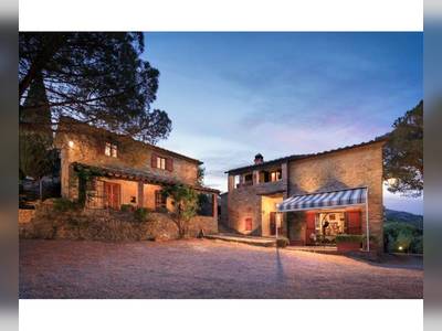 House · For sale · 6 bedrooms