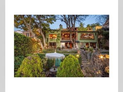 House · For sale · 3 bedrooms