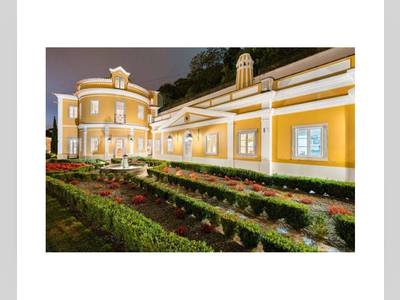 House · For sale · 10 bedrooms