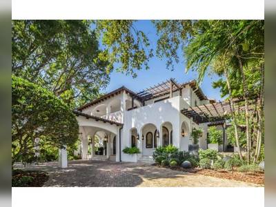 House · For sale · 6 bedrooms